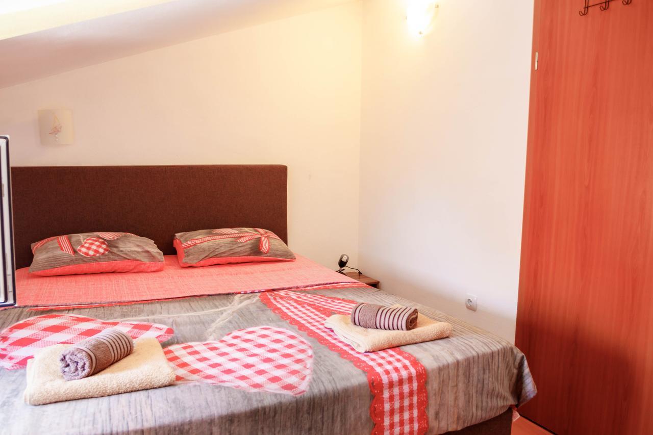 Apartmani Petar ติวัต ภายนอก รูปภาพ